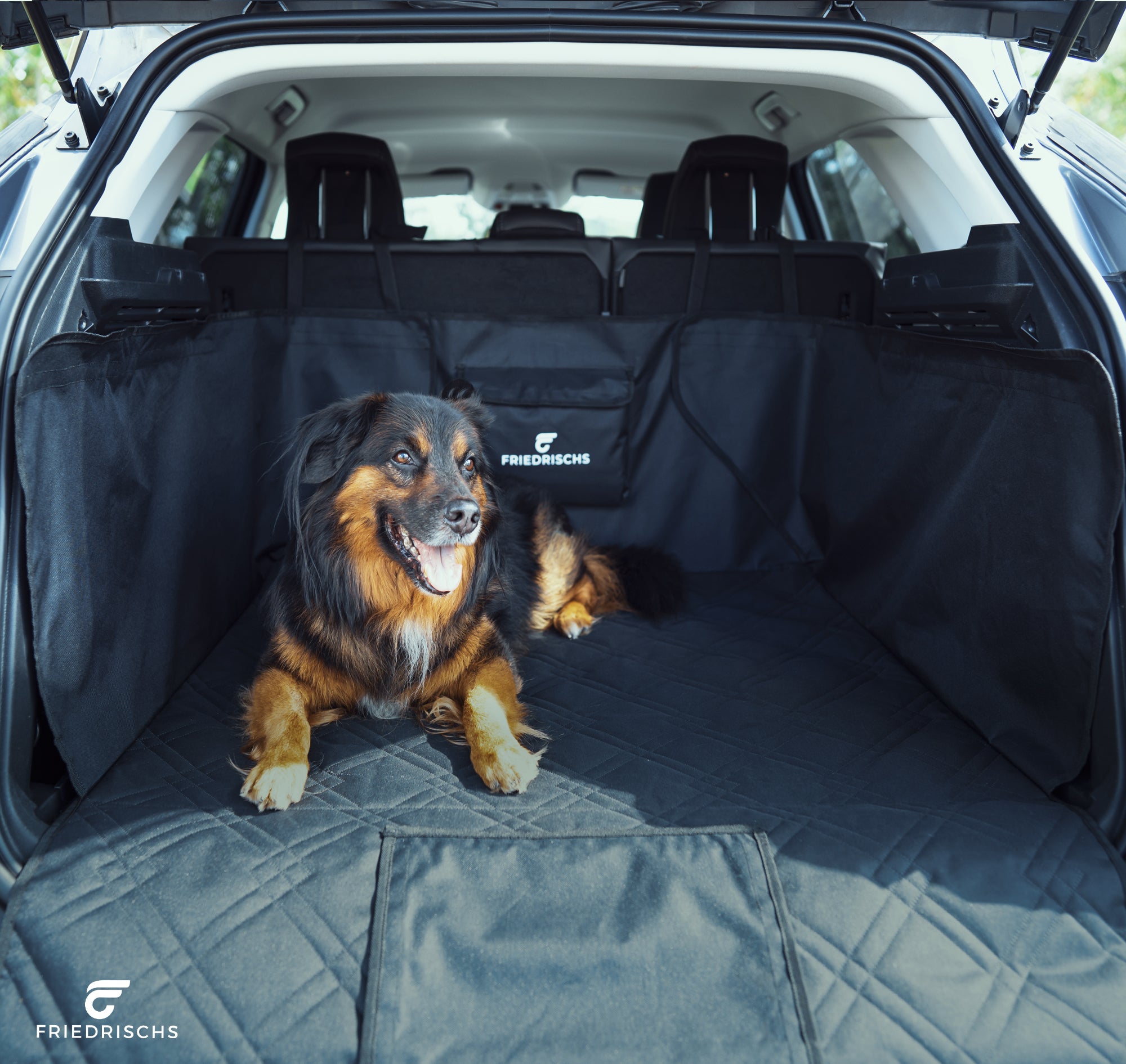 FRIEDRISCHS Kofferraumschutz | Wasserabweisende Schutzmatte | Hundedecke |  qualitativ | Antirutschbelag | Ladekantenschutz | Kombi | SUV | Hund